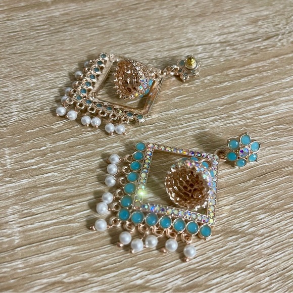 Elegant Gold and Blue Earrings Jhumka Diamond Shaped - Picture 5 of 5